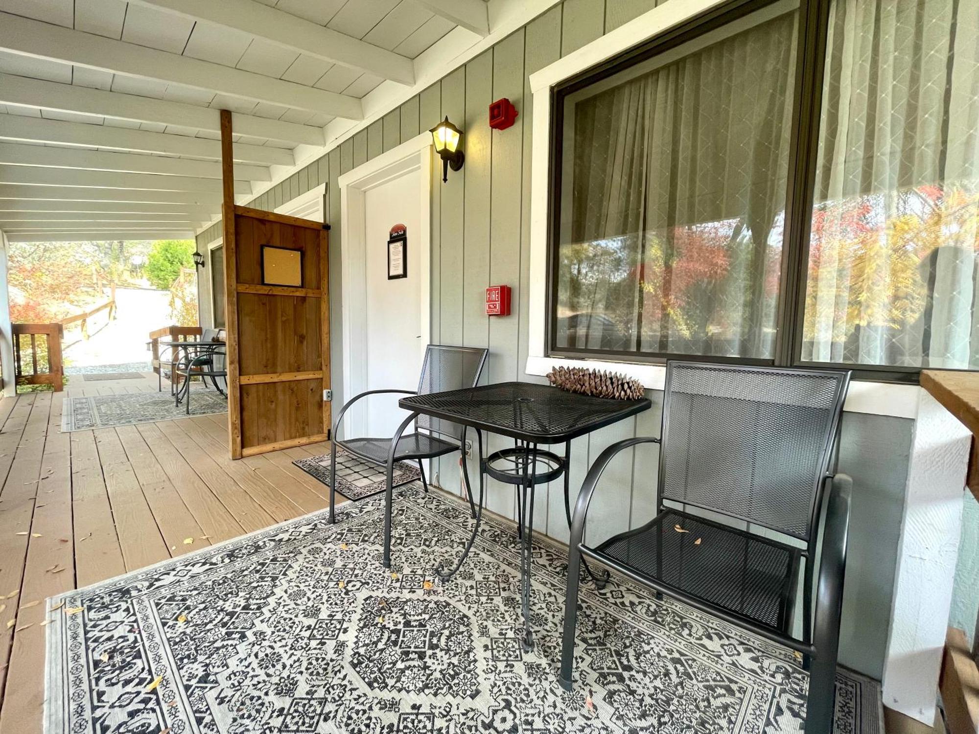Sierra Mountain Lodge - Vacation Rentals - Yosemite Ahwahnee Buitenkant foto
