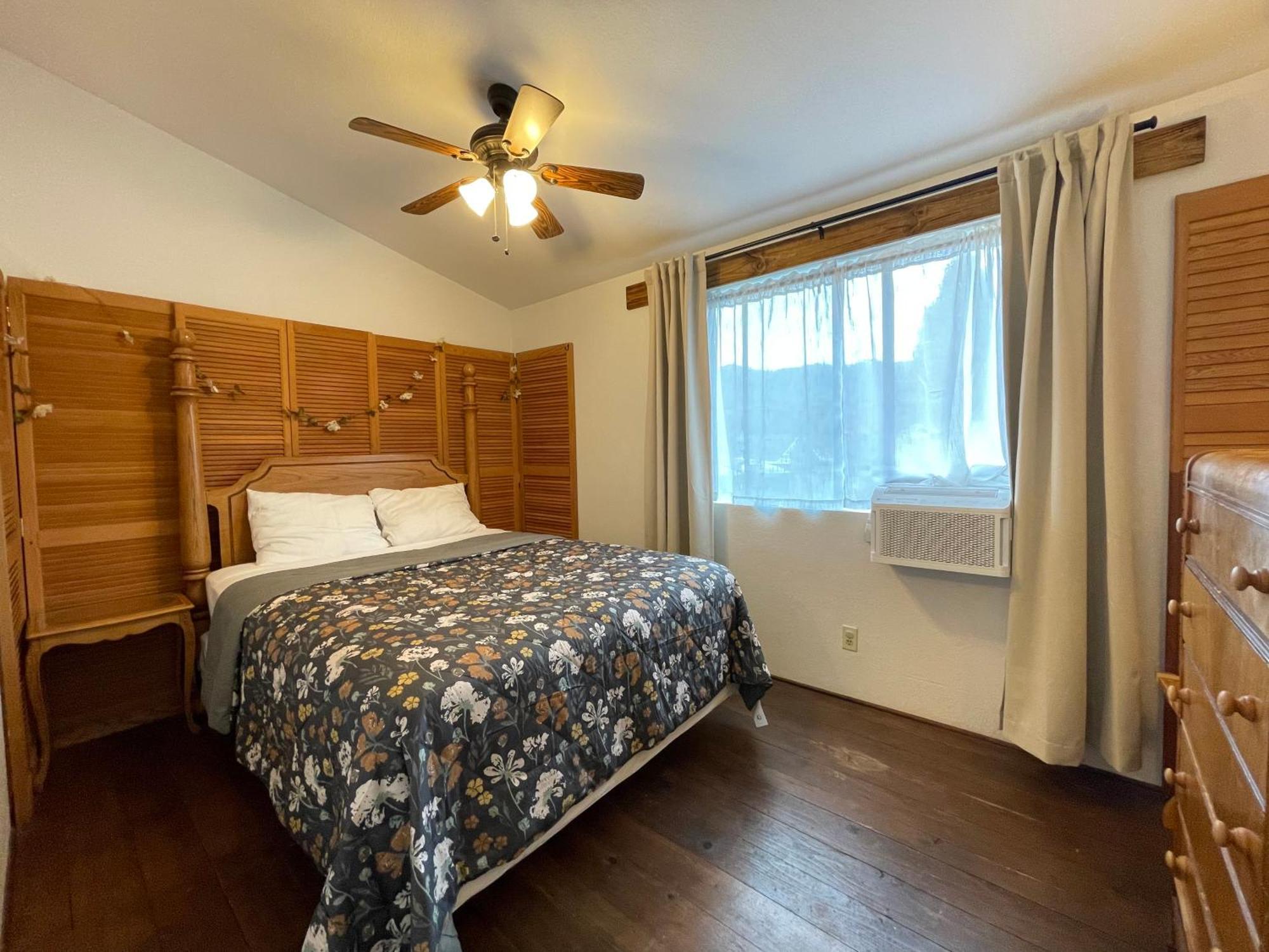 Sierra Mountain Lodge - Vacation Rentals - Yosemite Ahwahnee Buitenkant foto
