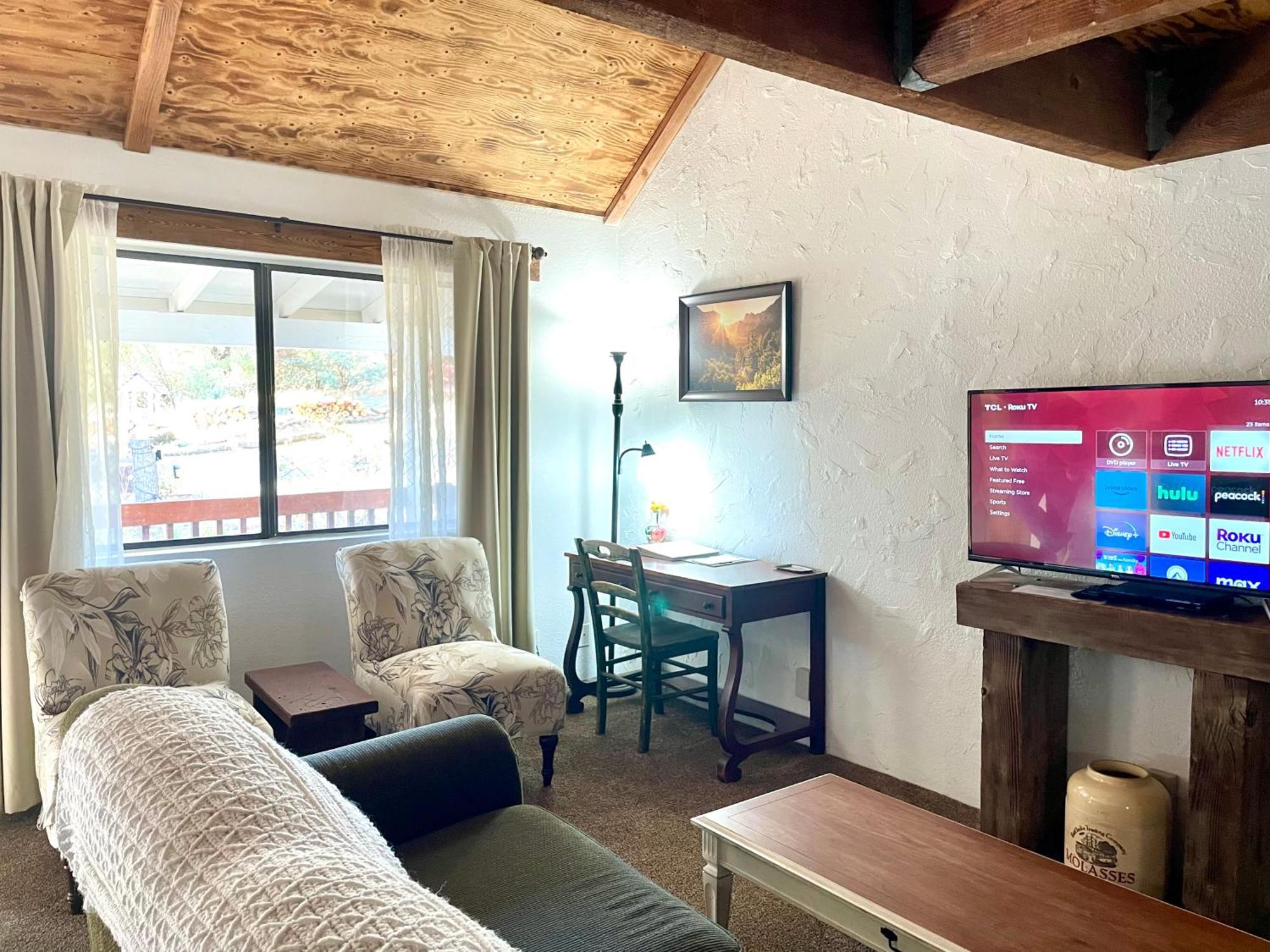 Sierra Mountain Lodge - Vacation Rentals - Yosemite Ahwahnee Buitenkant foto