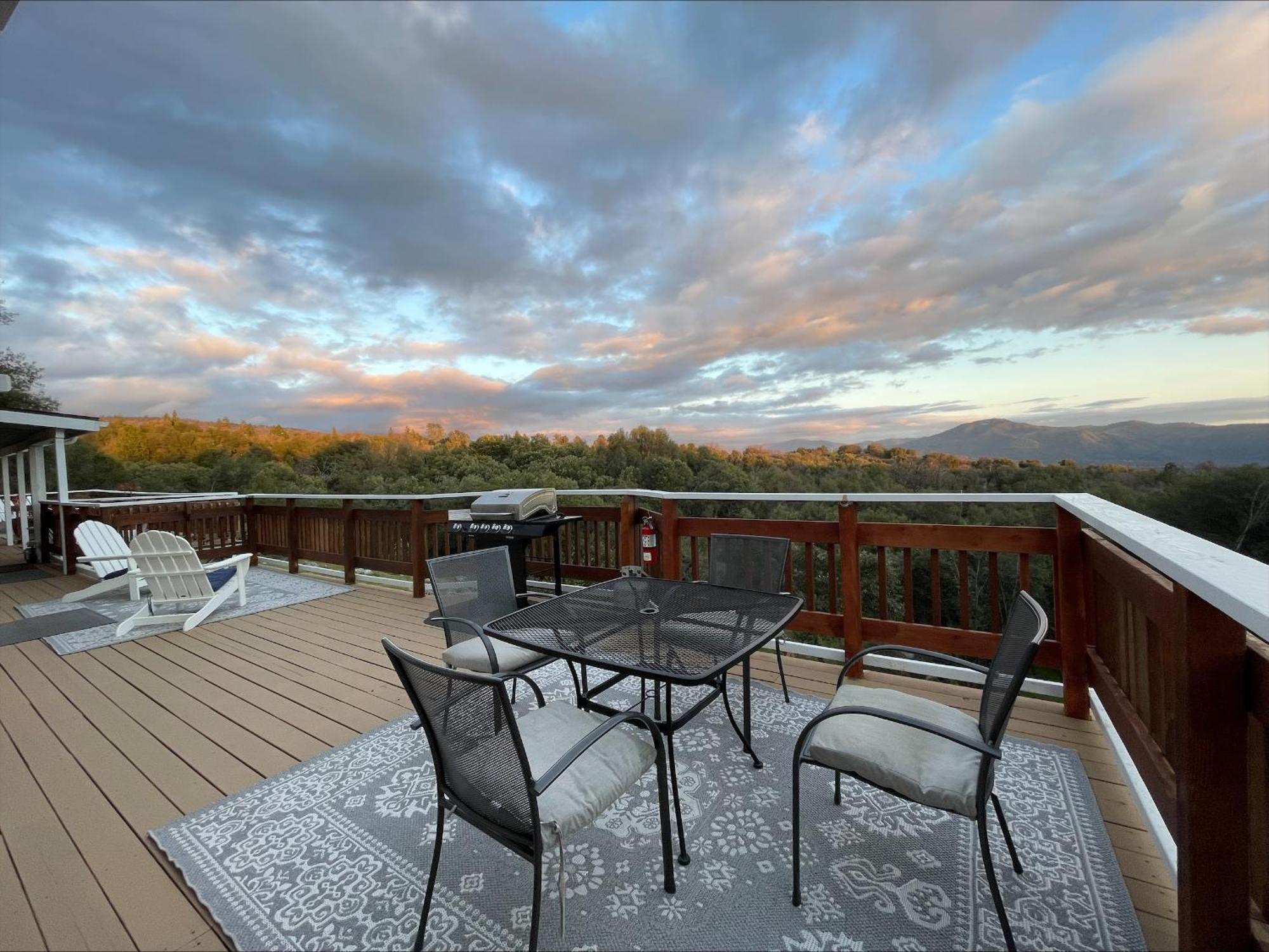 Sierra Mountain Lodge - Vacation Rentals - Yosemite Ahwahnee Buitenkant foto